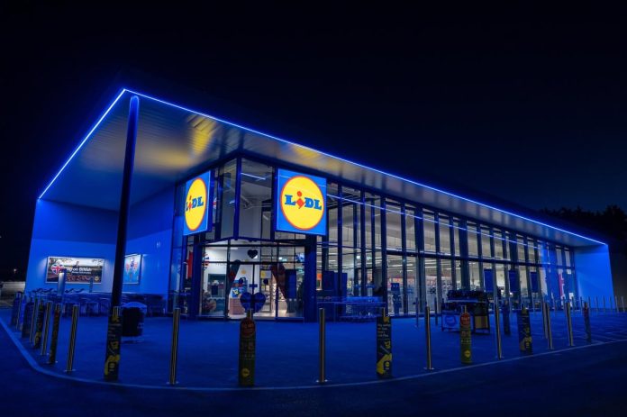 PICTURES: Take a look inside this brand new Lidl supermarket which opened in a busy part of Northampton today
